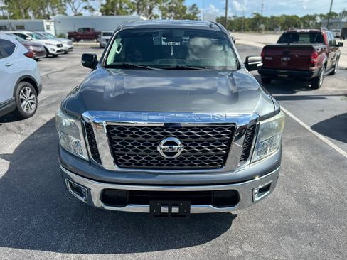 Used 2017 Nissan Titan SV RWD image 10