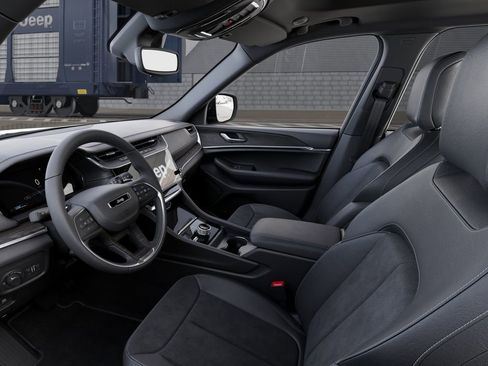 New 2026 Jeep Grand Cherokee Altitude AWD/4WD image 22