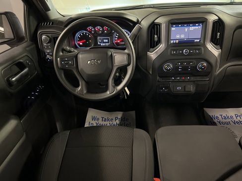 Used 2020 Chevrolet Silverado 1500 Custom Trail Boss w/ Custom Convenience Package image 8