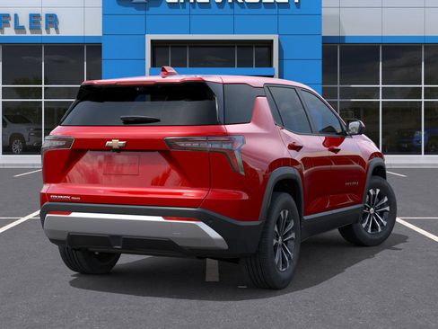 New 2026 Chevrolet Equinox LT image 4