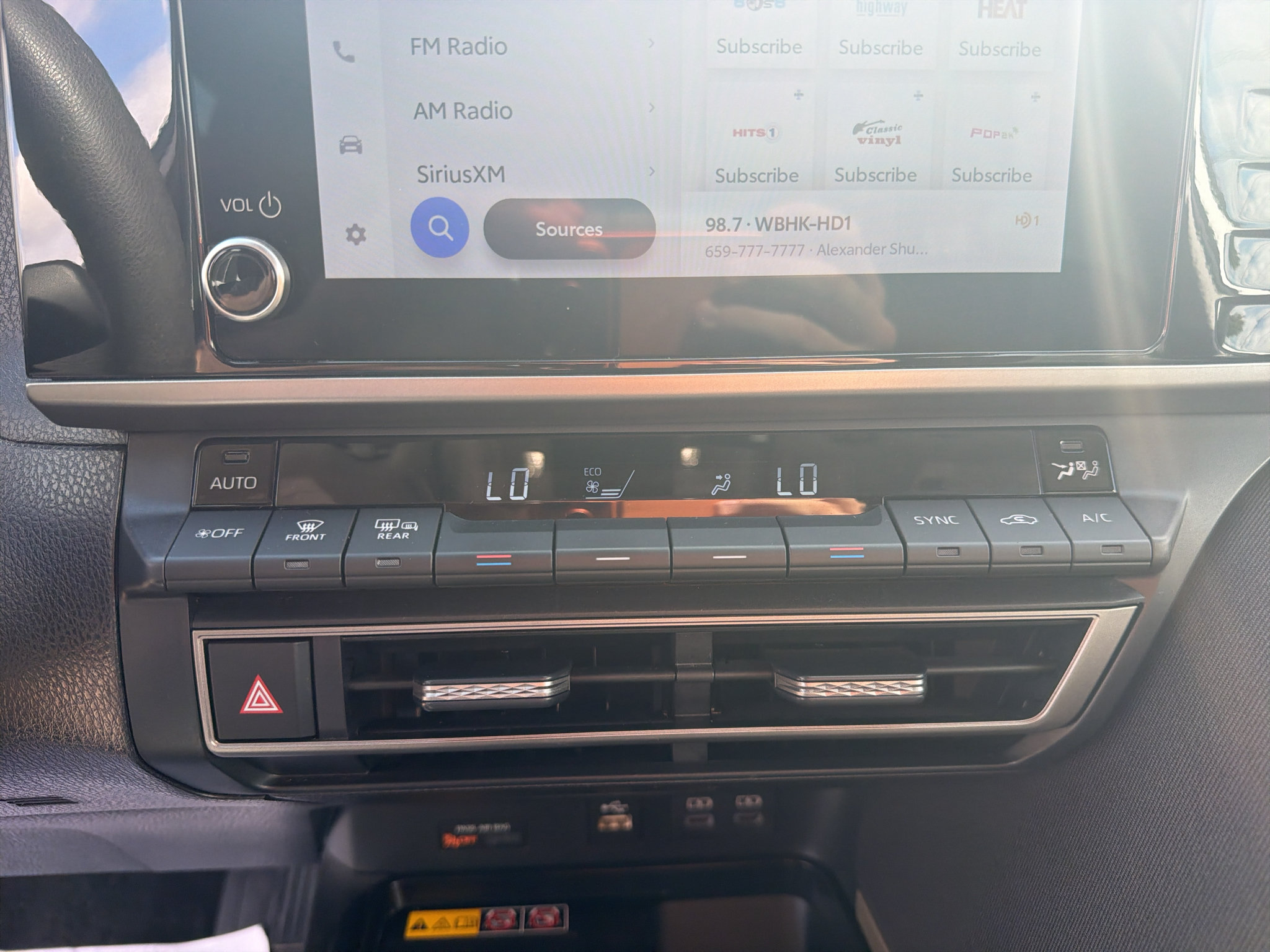 Used 2025 Toyota Camry LE FWD image 19