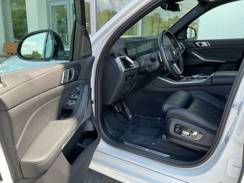 Used 2025 BMW X5 xDrive40i w/ Executive Package AWD/4WD image 31