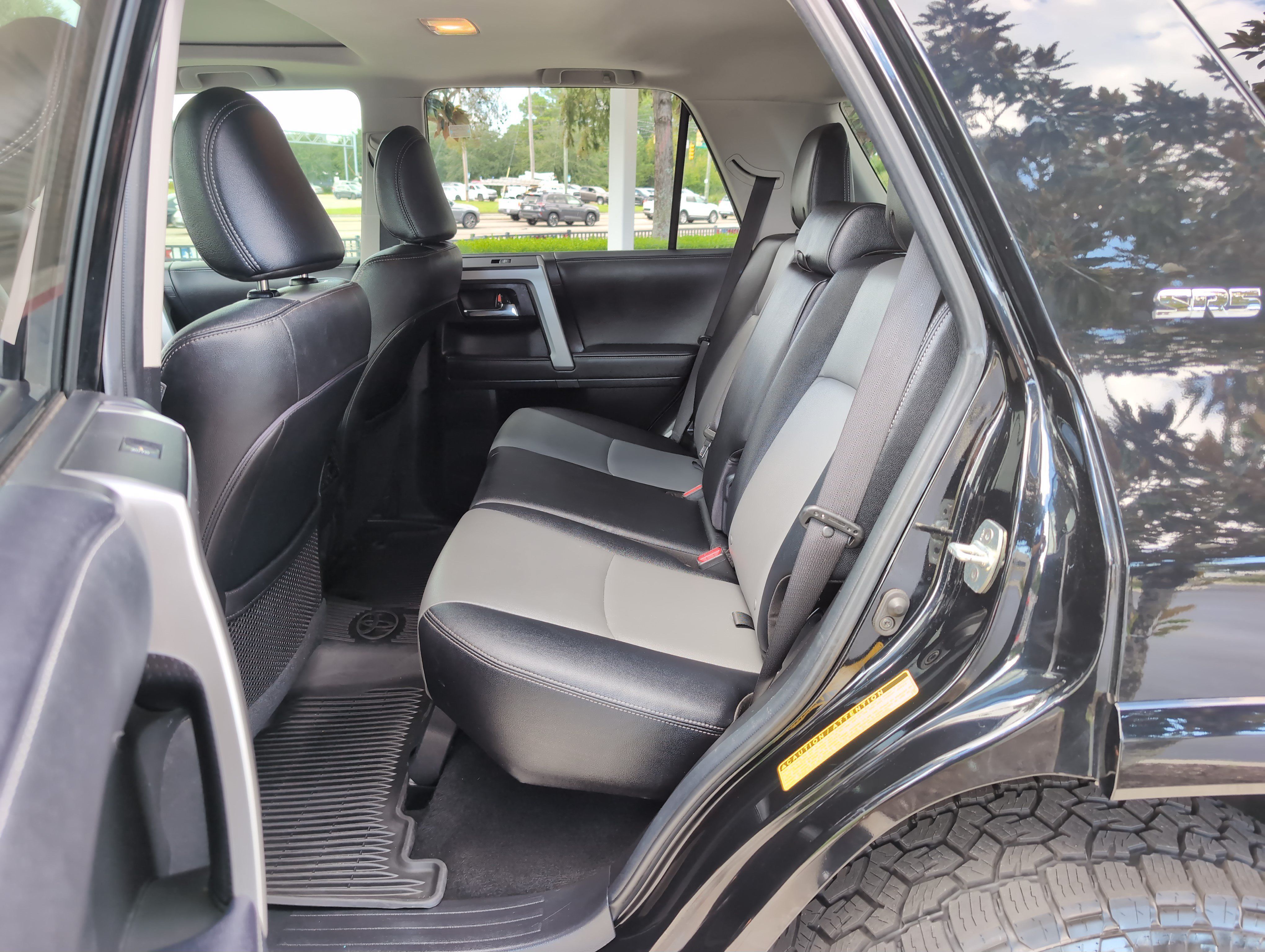 Certified 2023 Toyota 4Runner SR5 Premium w/ Moonroof Package RWD image 31