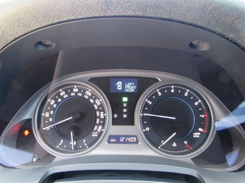 Used 2006 Lexus IS 250 image 10