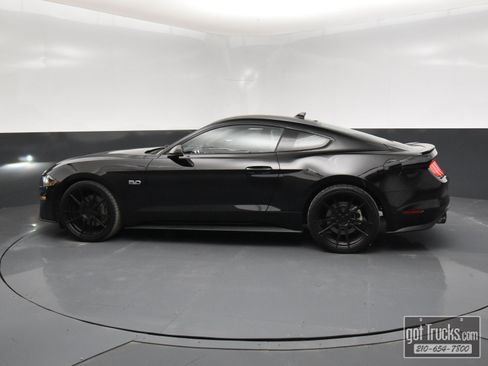 Used 2021 Ford Mustang GT Premium w/ Equipment Group 401A image 3