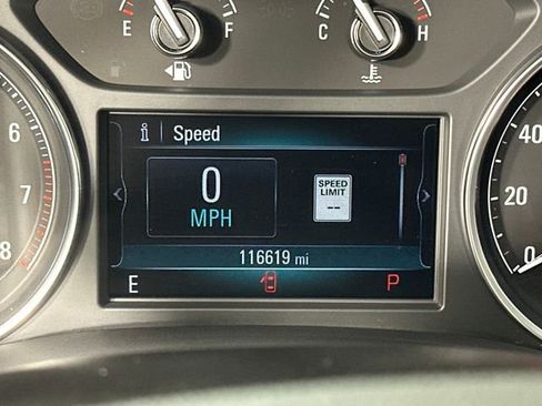 Used 2019 Buick Enclave Essence image 18