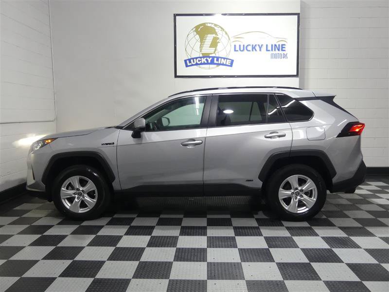 Used 2021 Toyota RAV4 LE AWD/4WD image 7