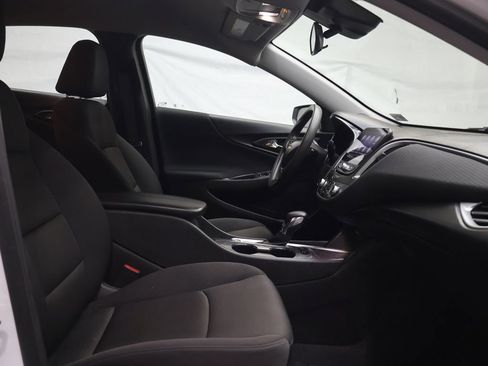 Used 2024 Chevrolet Malibu LT image 10