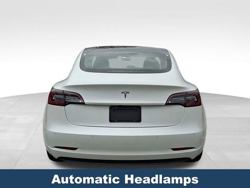 Used 2020 Tesla Model 3 Standard Range Plus image 6