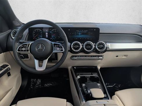Certified 2022 Mercedes-Benz GLB 250 image 21