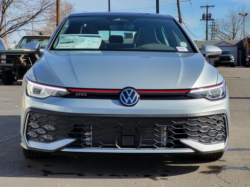 New 2026 Volkswagen GTI SE image 9