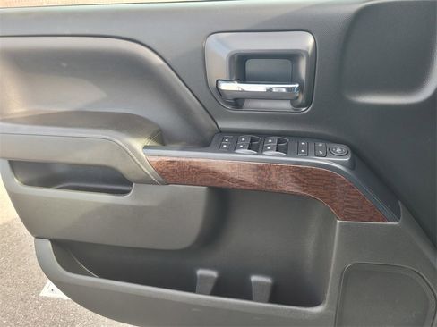 Used 2017 GMC Sierra 1500 SLE w/ SLE Value Package image 29