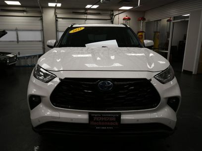 Used 2021 Toyota Highlander Platinum