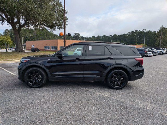 Used 2023 Ford Explorer ST-Line w/ Class IV Trailer Tow Package RWD image 8
