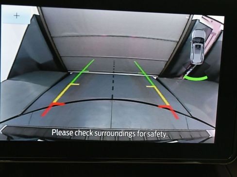 Used 2022 Ford Explorer XLT w/ Equipment Group 202A image 19