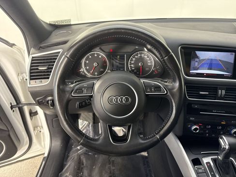 Used 2017 Audi Q5 2.0T Premium Plus w/ Technology Package AWD/4WD image 12