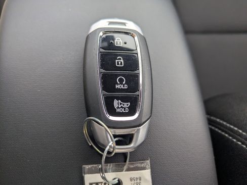 Used 2024 Hyundai Venue SEL FWD image 30
