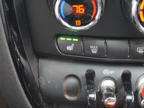 Used 2017 MINI Cooper Clubman S image 13