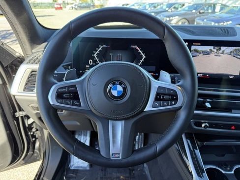 Certified 2023 BMW X7 xDrive40i w/ Executive Package image 23