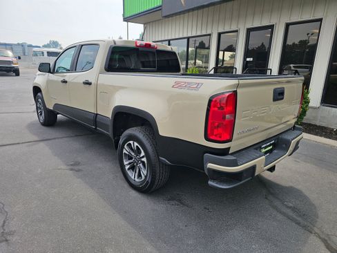 Used 2021 Chevrolet Colorado Z71 AWD/4WD image 5