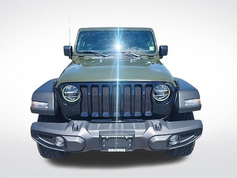 Used 2022 Jeep Wrangler Sport AWD/4WD image 3