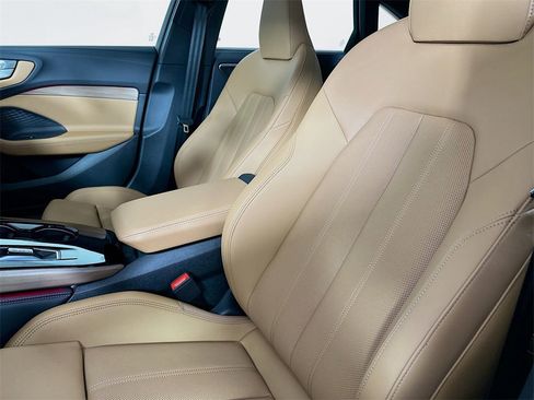 Used 2025 Audi A5 2.0T Premium Plus w/ Premium Plus image 8