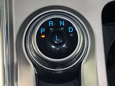Used 2021 Ford Explorer XLT w/ Equipment Group 202A AWD/4WD image 36