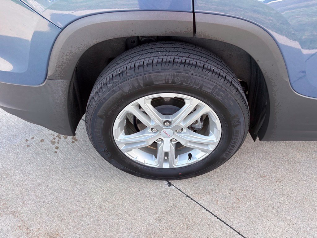 Used 2024 GMC Terrain SLE w/ Driver Convenience Package FWD image 49