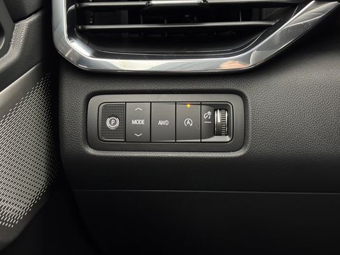 New 2027 GMC Acadia Denali Ultimate w/ LPO, Floor Liner Package AWD/4WD image 26