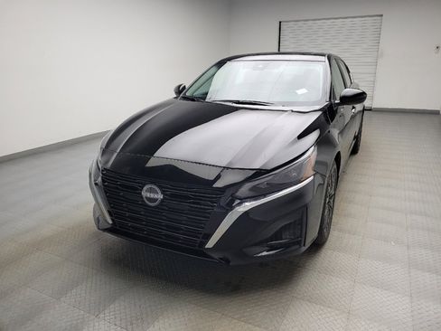 Used 2025 Nissan Altima 2.5 SV w/ SV Special Edition Package FWD image 15