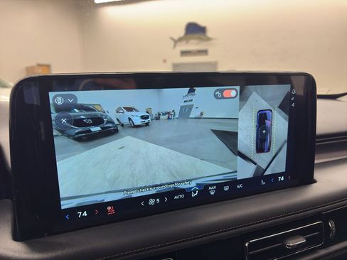 Used 2025 Lincoln Aviator AWD w/ Jet Appearance Package image 32