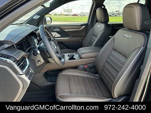 New 2026 GMC Acadia Denali Ultimate w/ LPO, Floor Liner Package AWD/4WD image 23