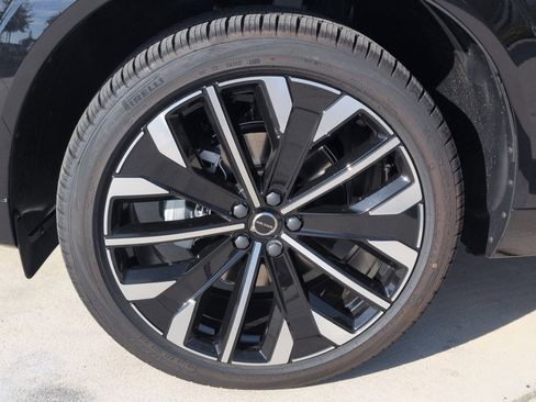 New 2026 Volvo XC60 B5 Ultra w/ Protection Package Premier image 12