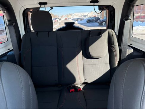 Used 2018 Jeep Wrangler Rubicon w/ Steel Bumper Group image 26