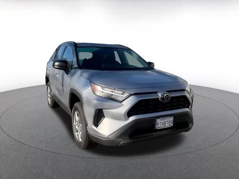 Used 2025 Toyota RAV4 LE image 3