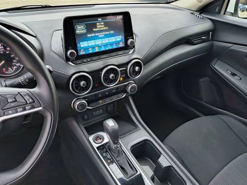 Used 2024 Nissan Sentra SV image 21