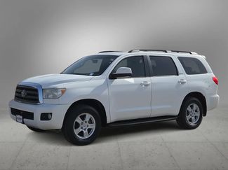Used 2017 Toyota Sequoia SR5 w/ Premium Package video 1