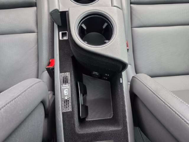 Used 2021 Porsche Taycan RWD image 49