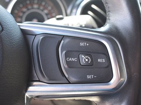 Used 2021 Jeep Wrangler Unlimited Sahara AWD/4WD image 19