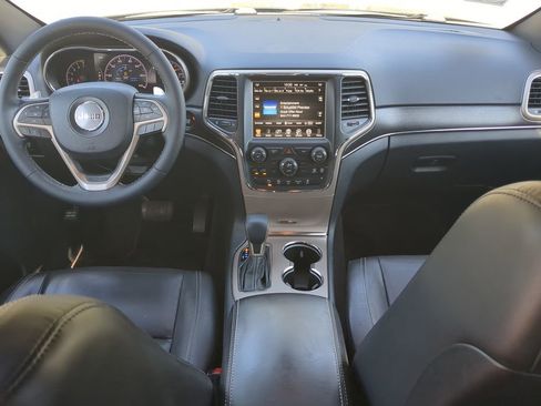 Used 2017 Jeep Grand Cherokee Limited image 23