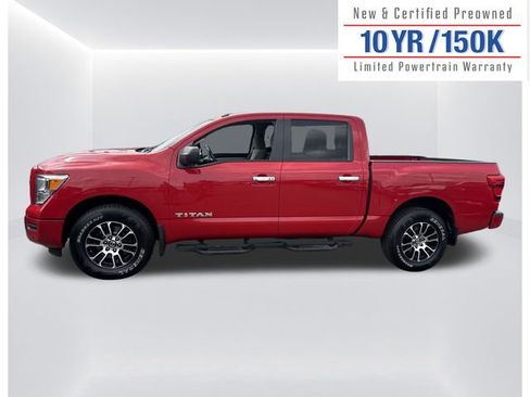 Used 2021 Nissan Titan SV w/ SV Convenience Package image 10