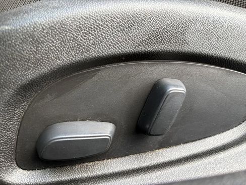 Used 2020 Chevrolet Camaro LT image 11