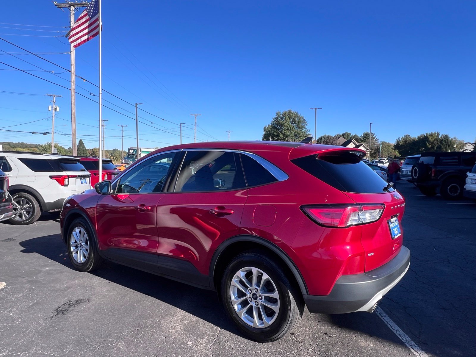 Used 2022 Ford Escape SE w/ Convenience Package FWD image 5