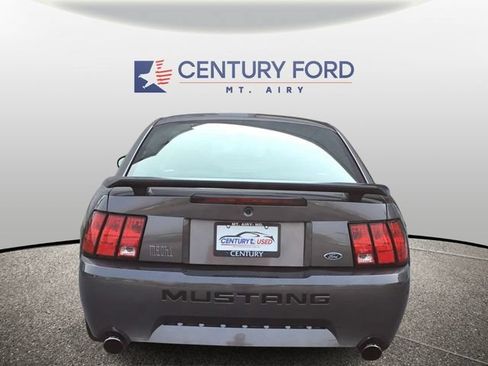 Used 2003 Ford Mustang Mach 1 RWD image 4