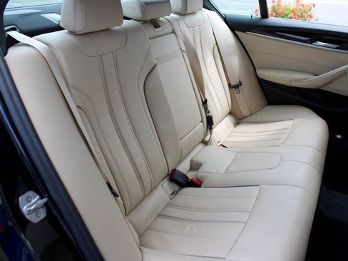 Used 2017 BMW 530i RWD image 25