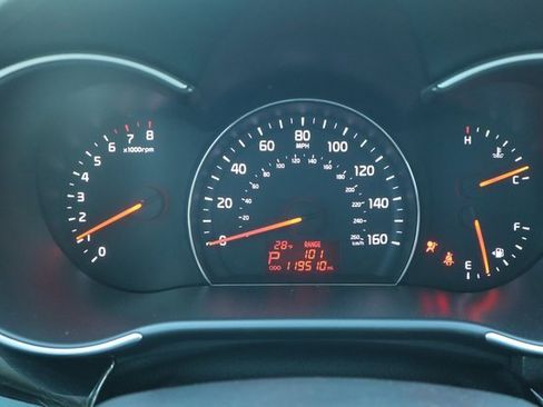 Used 2015 Kia Sorento LX image 7