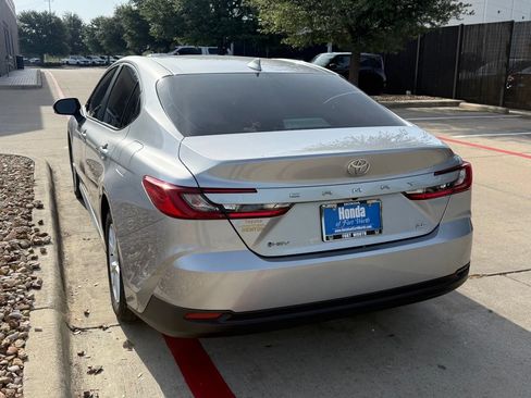 Used 2025 Toyota Camry LE w/ Convenience Package FWD image 3