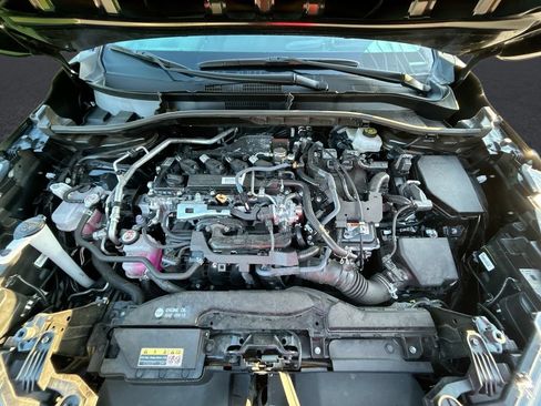 Used 2025 Toyota Corolla Cross AWD Hybrid image 32