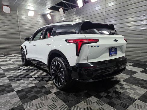 Used 2024 Chevrolet Blazer EV RS image 6