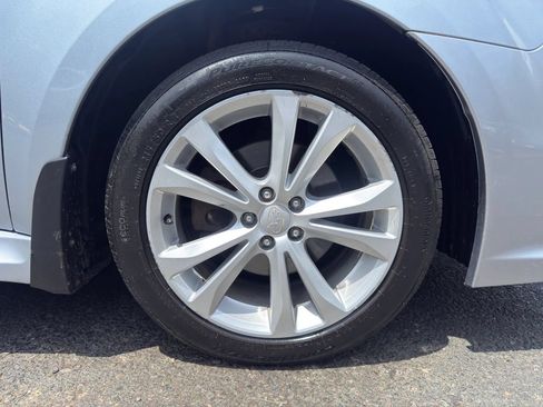 Used 2013 Subaru Legacy 2.5i Premium w/ Popular Pkg 2 AWD/4WD image 9